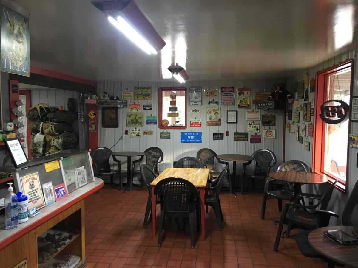 Muncho Lake Double G Service المظهر الخارجي الصورة